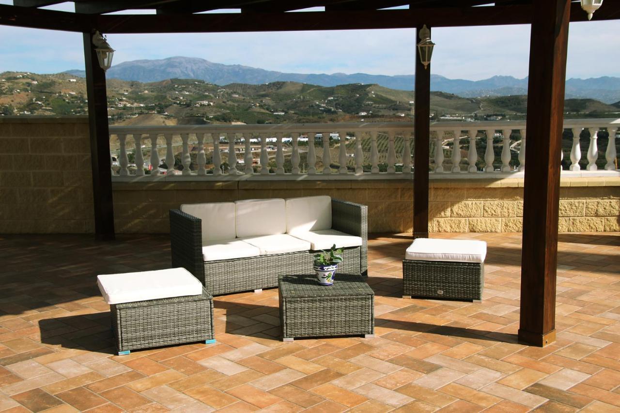 Villa El Palomar Azul With Pool And Sea View Benajarafe Exterior foto