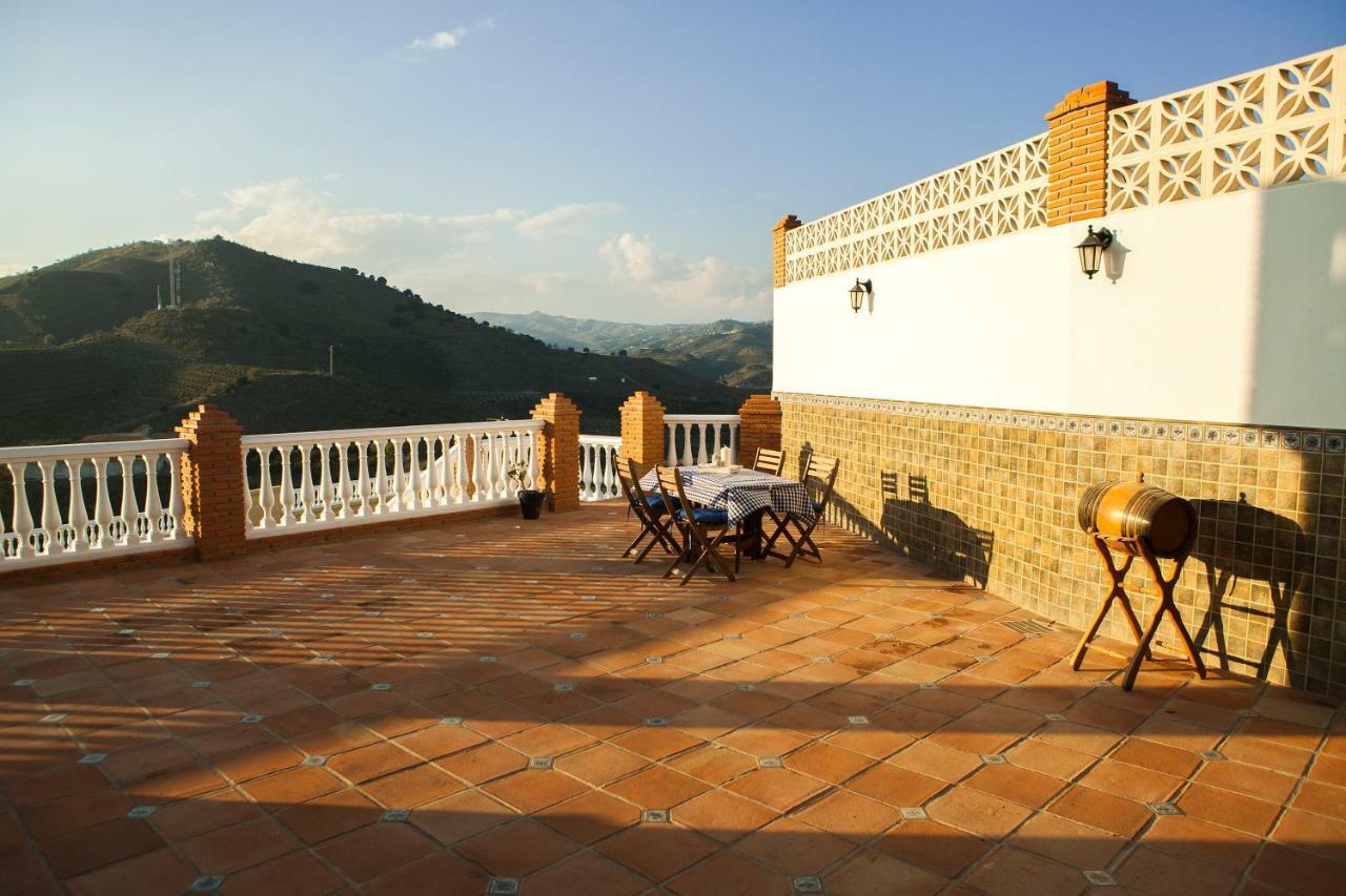 Villa El Palomar Azul With Pool And Sea View Benajarafe Exterior foto